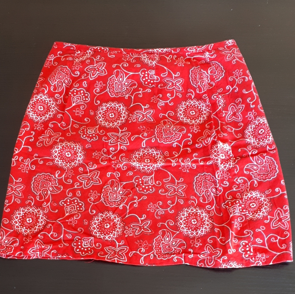 Suzy Sheir Red and White Skirt / Wrap